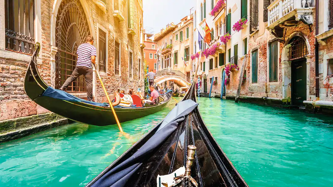 𝐄𝐱𝐩𝐥𝐨𝐫𝐞 𝐈𝐭𝐚𝐥𝐲 𝐢𝐧 𝐎𝐧𝐞 𝐄𝐩𝐢𝐜 𝐓𝐫𝐢𝐩